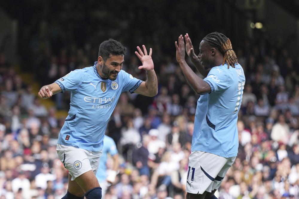 罗马诺：约尔迪-克鲁伊夫或马克斯维尔可能出任阿贾克斯总监